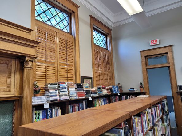 214 School St, Hillsboro, IL 62049